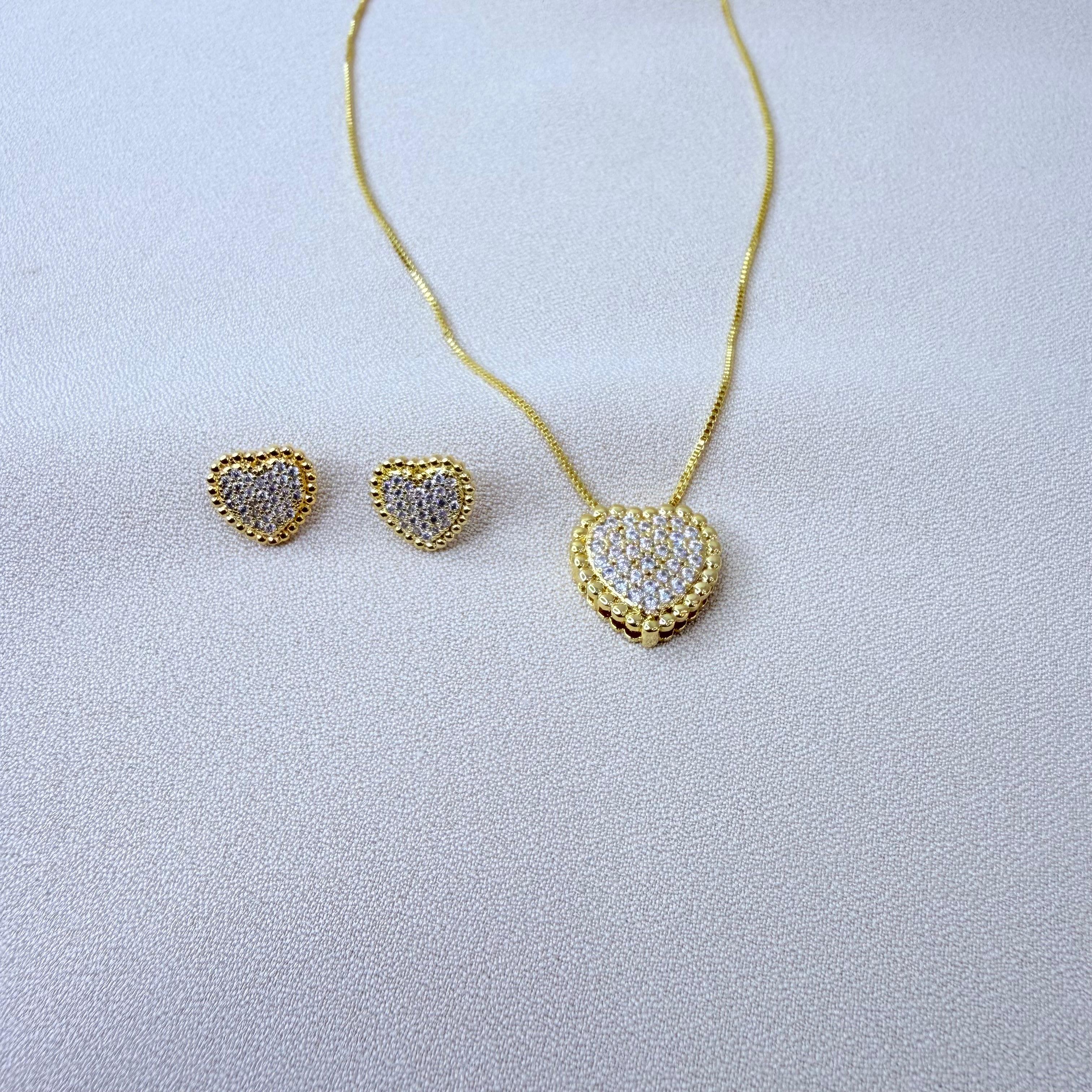 CONJUNTO SEMIJOIA CORACAO CRAVEJADO COM BORDA EM BOLINHAS