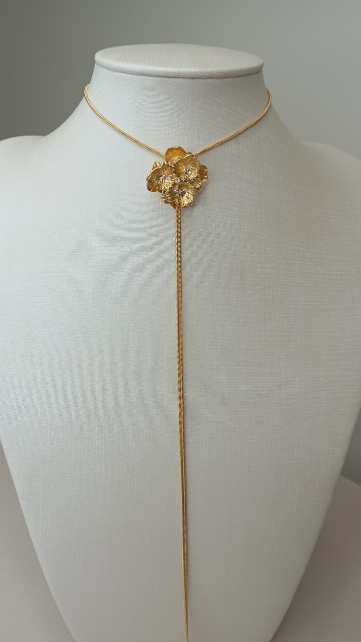 24567 CL10150 COLAR FLOR COM MICROZIRCONIA
