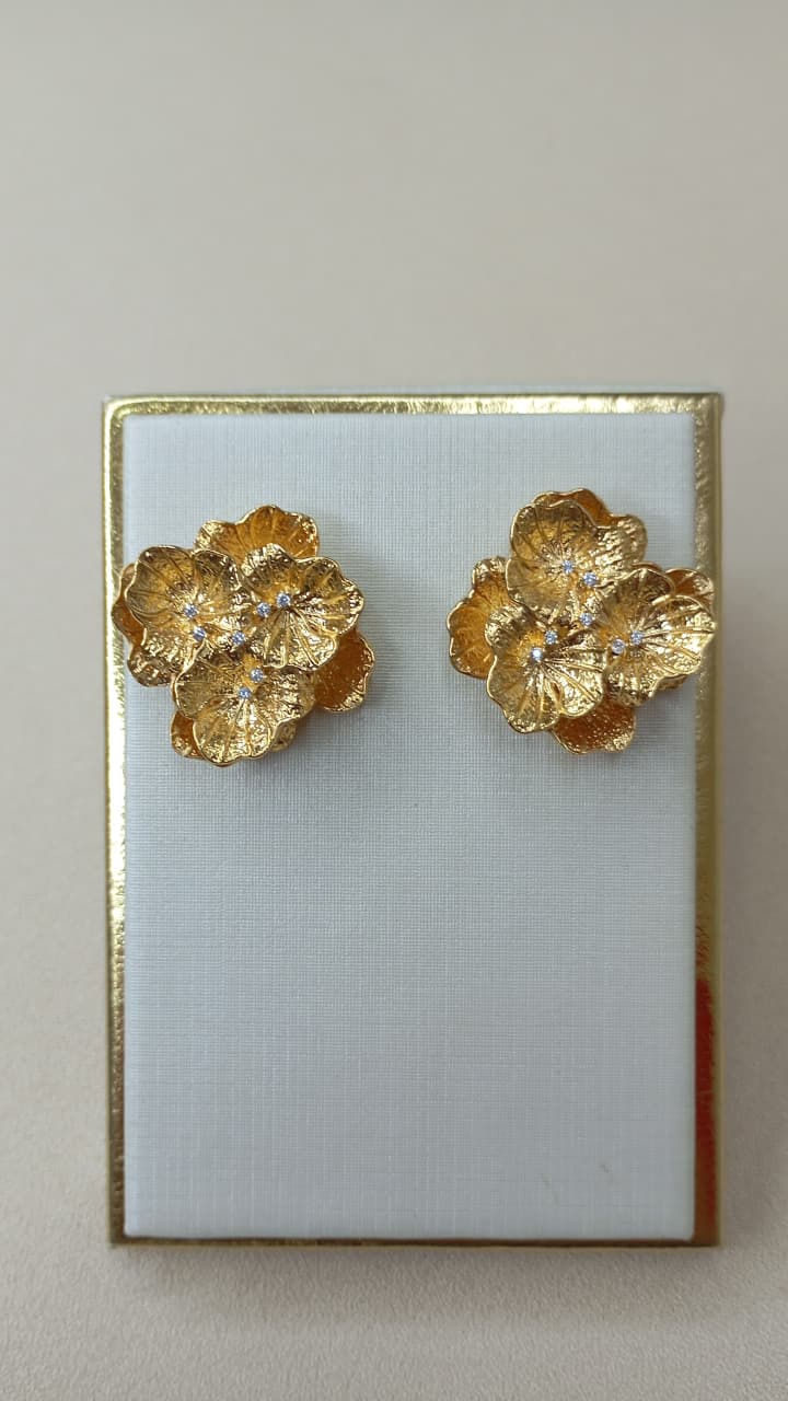 24450 BRINCOS FLOR COM MICROZIRCONIAS